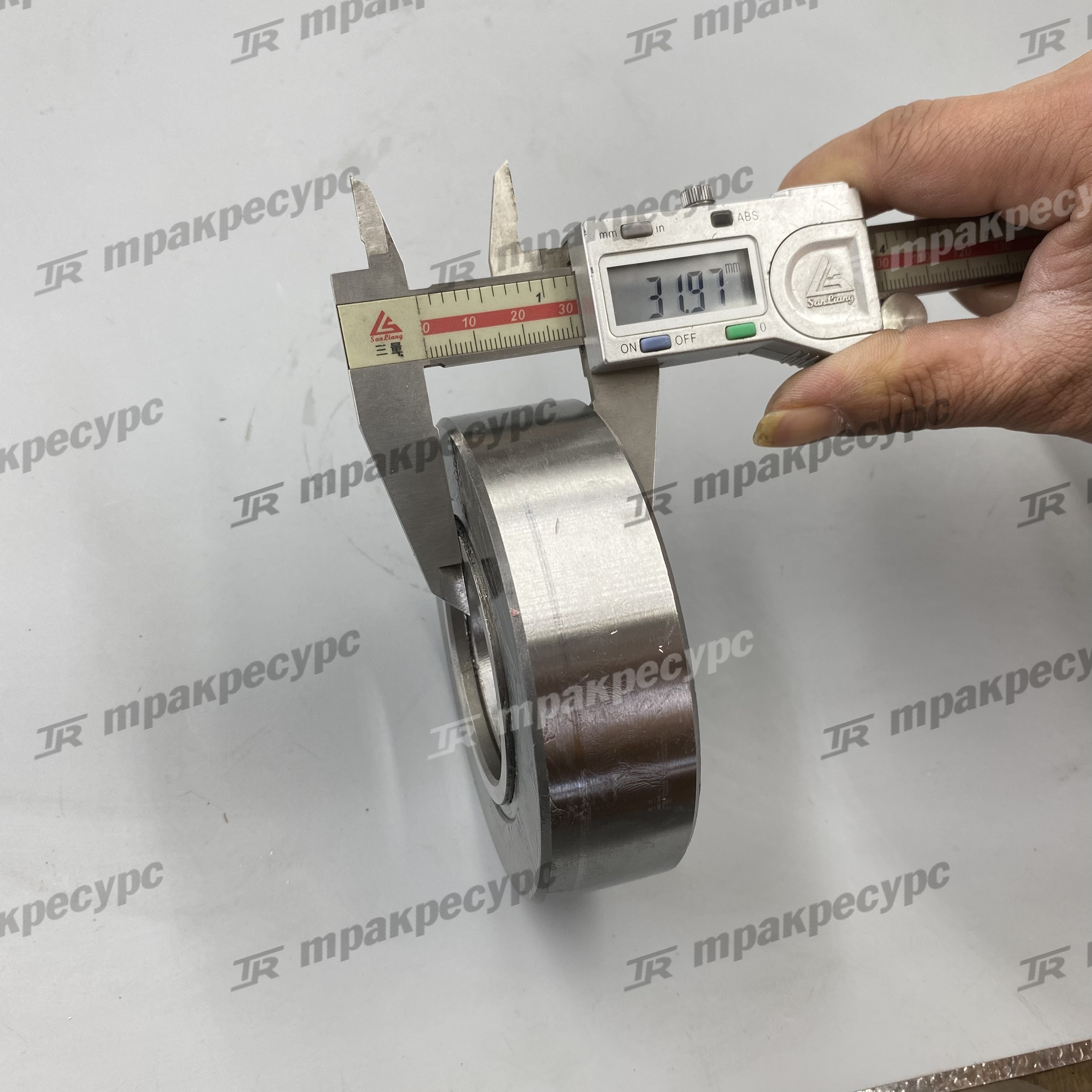 Подшипник мачты 7501533