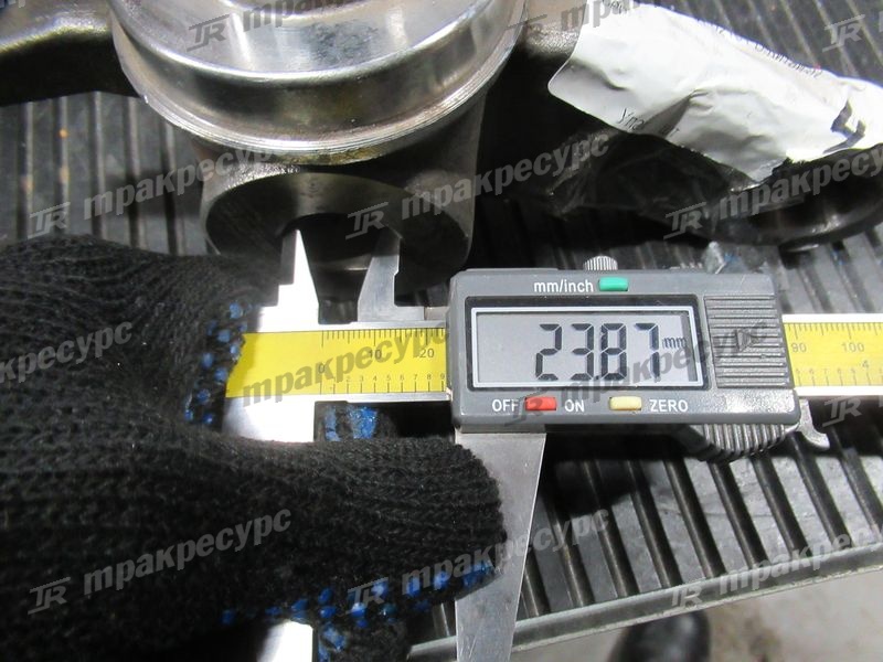 Кулак правый CDW1A-02151