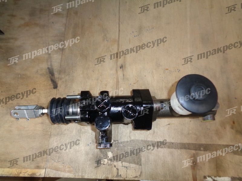 Цилиндр тормозной главный 40DH-512000