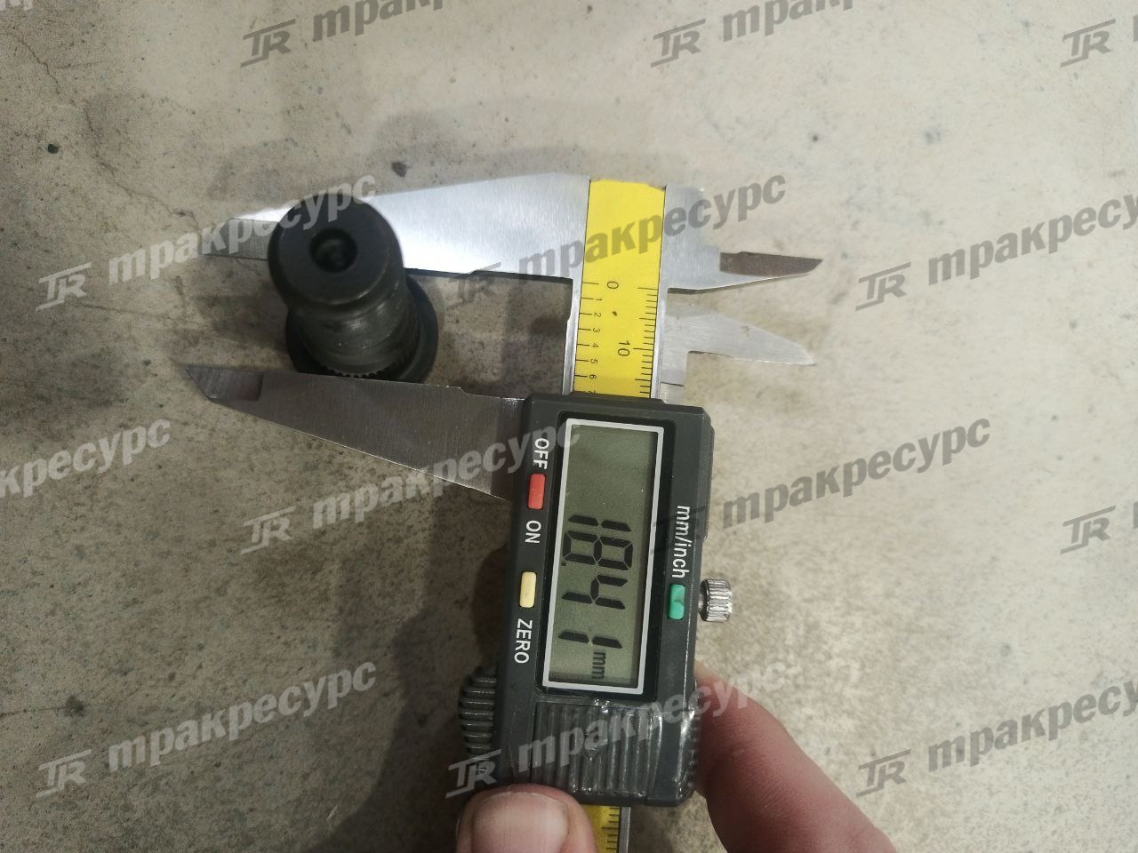 Болт 43824-30510-71