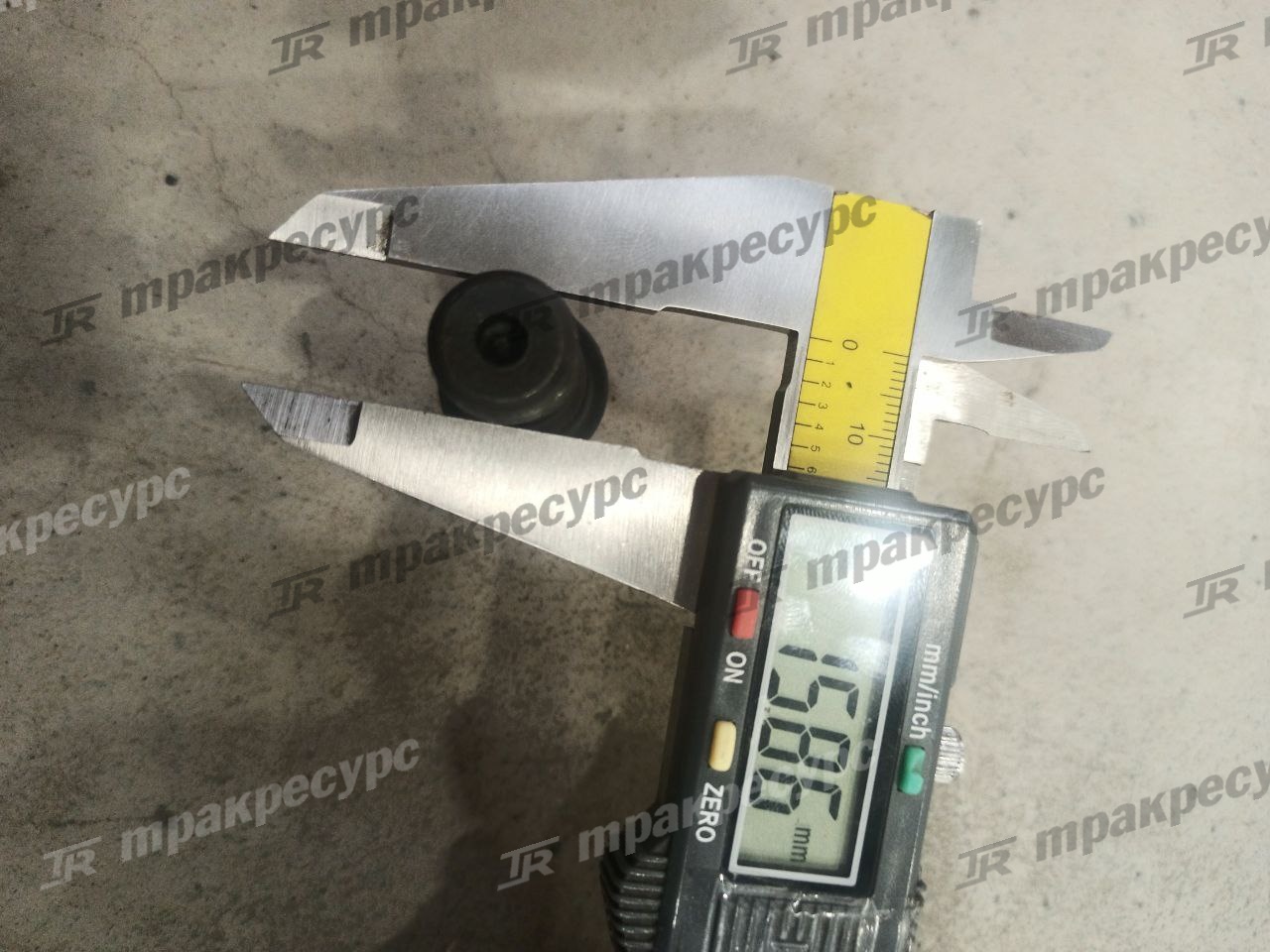 Болт 43824-30510-71