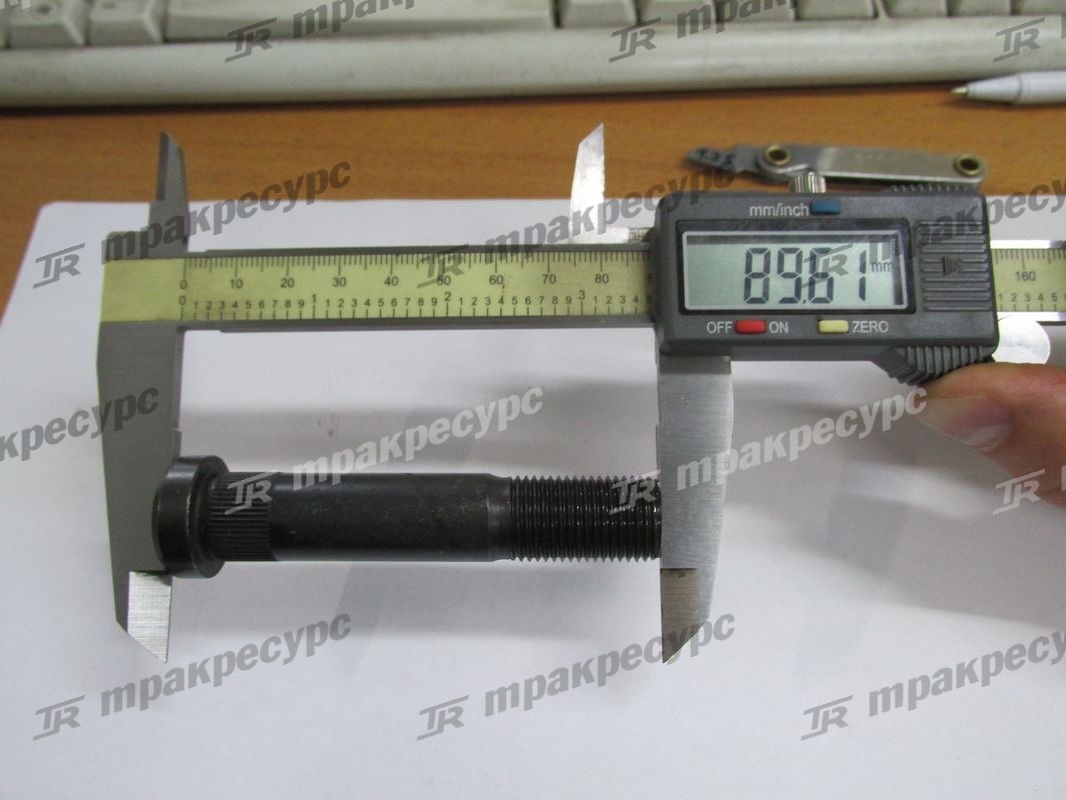Болт 42483-23420-71