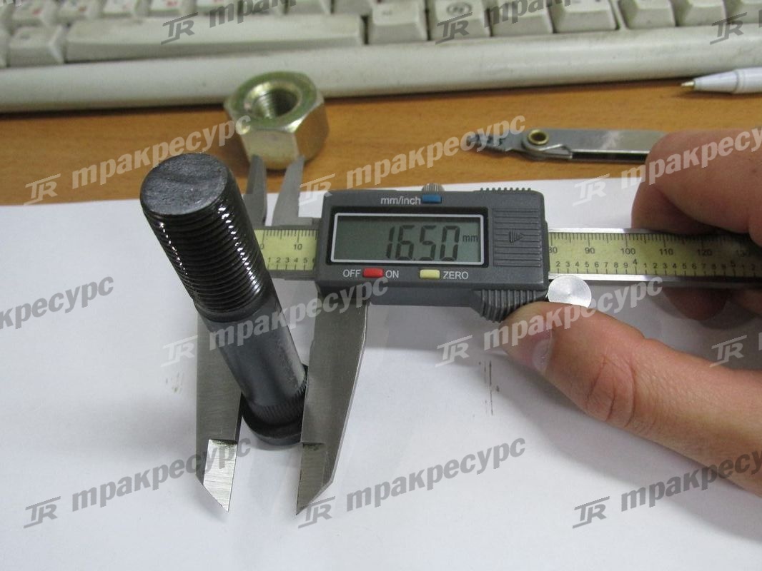 Болт 42483-23420-71