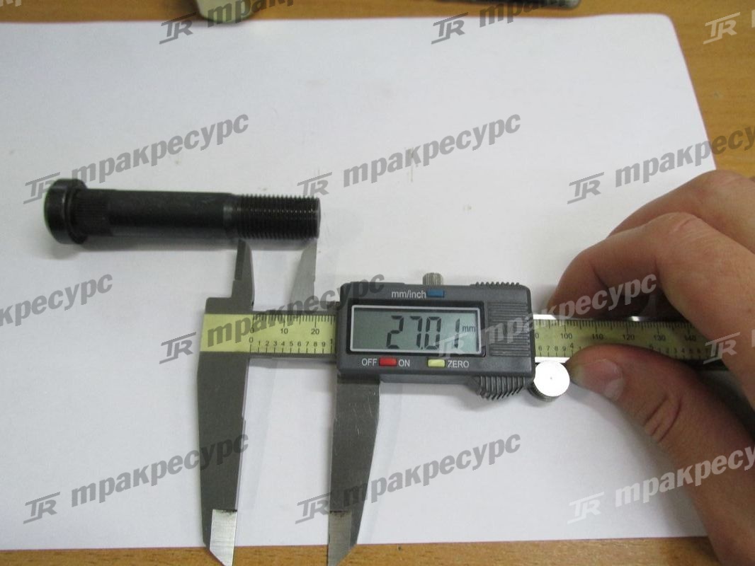 Болт 42483-23420-71