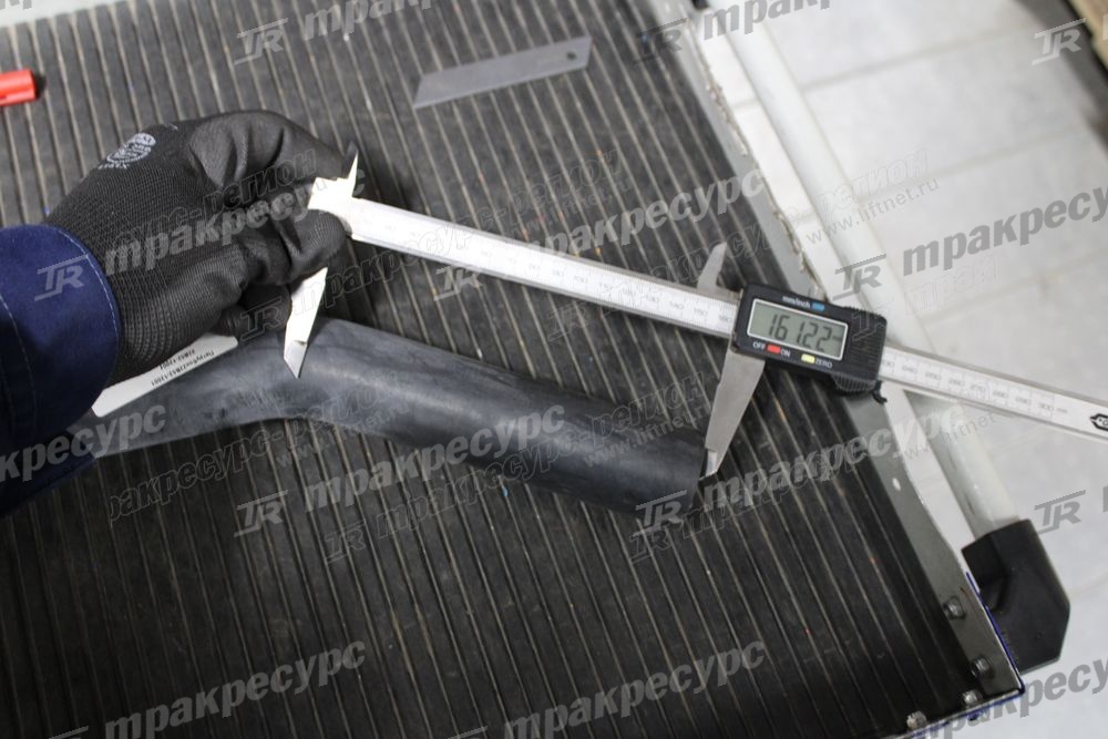 Патрубок 22B52-12001