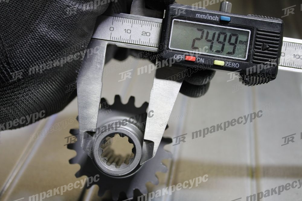 Шестерня 13613-78153-71