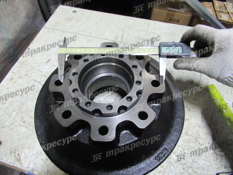 Барабан тормозной 42411-26600-71