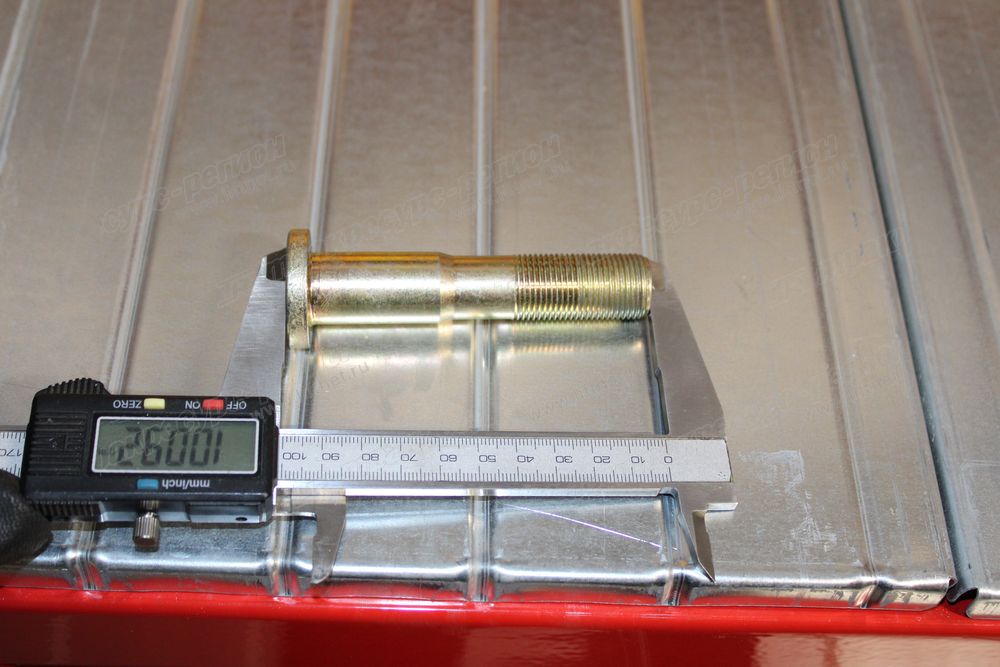 Болт 91G3301100