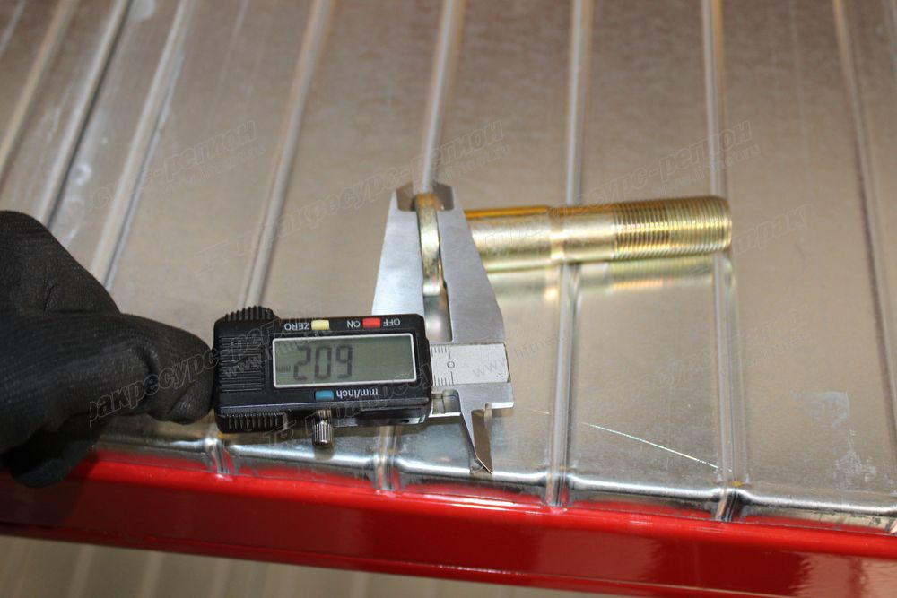 Болт 91G3301100