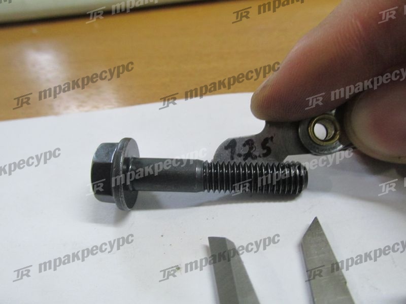 Болт 90105-08012-71