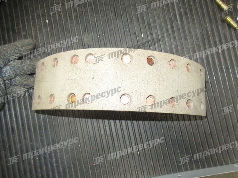 Колодка тормозная правая 47460-30510-71