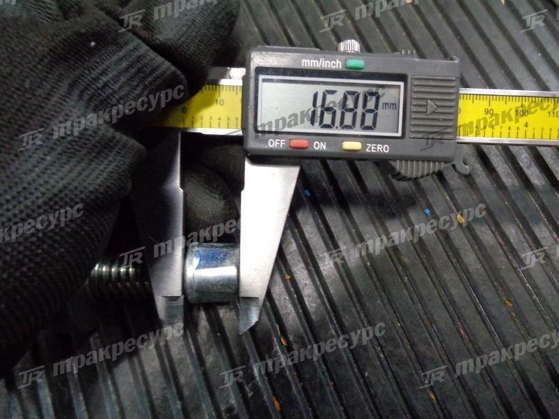Фиксатор вил 3EB-72-53800