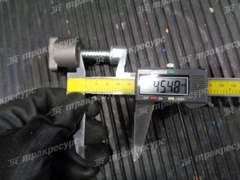 Фиксатор вил 3EB-72-53800