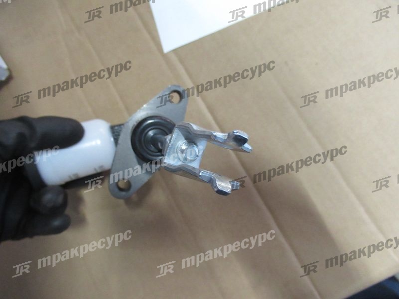 Цилиндр тормозной главный 3EC-36-11212