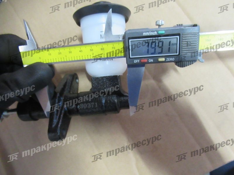 Цилиндр тормозной главный 3EC-36-11212