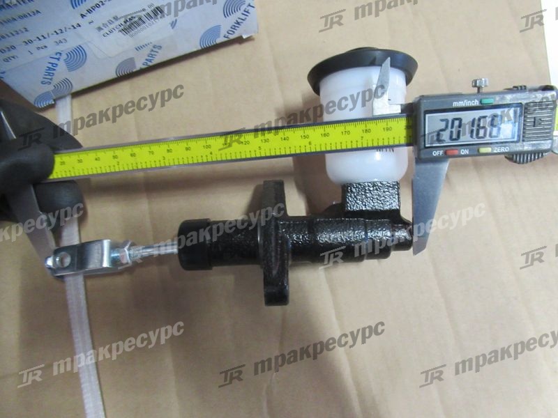 Цилиндр тормозной главный 3EC-36-11212