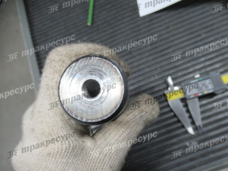 Ось кулака поворотного CPCD40