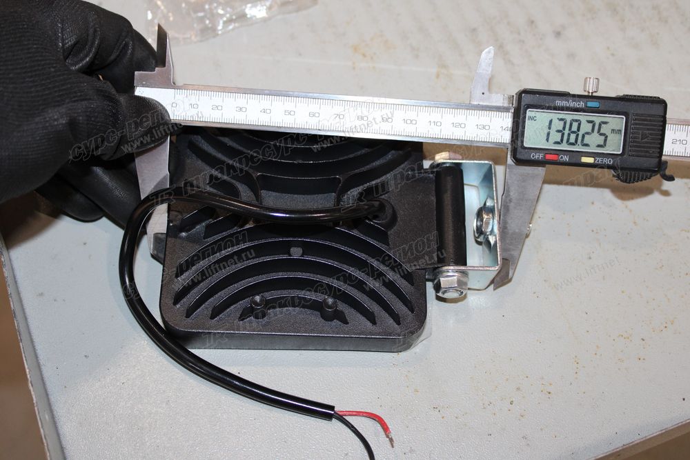 Фара светодиодная универсальная DC12V-80V/27W LED IP67