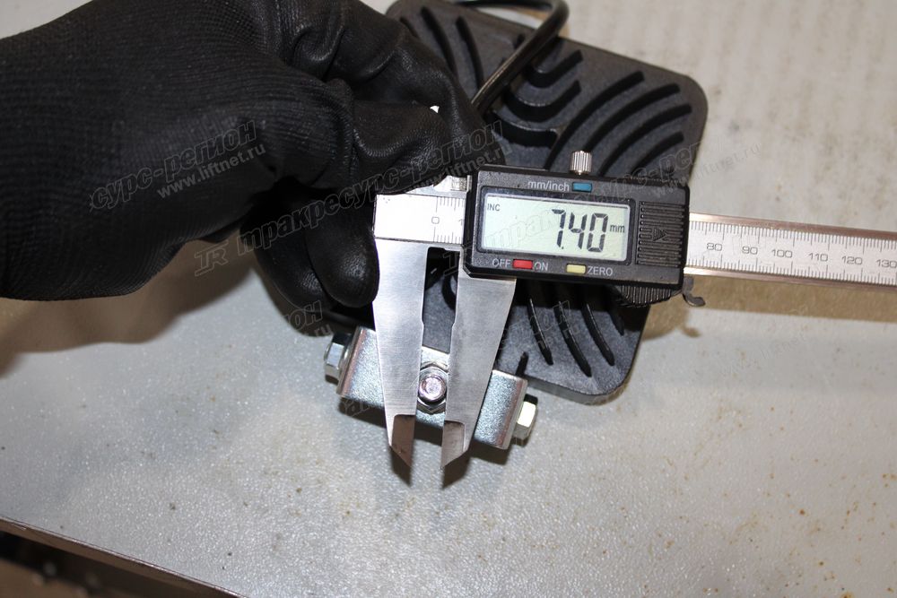 Фара светодиодная универсальная DC12V-80V/27W LED IP67