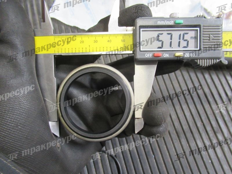Ремкомплект гидроцилиндра 04654-30200-71