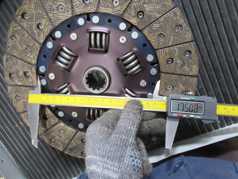 Диск сцепления ведомый 3EB-10-32320