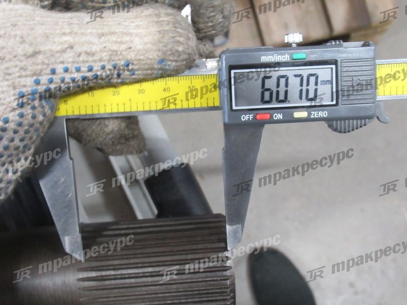 Полуось 214J3-02012