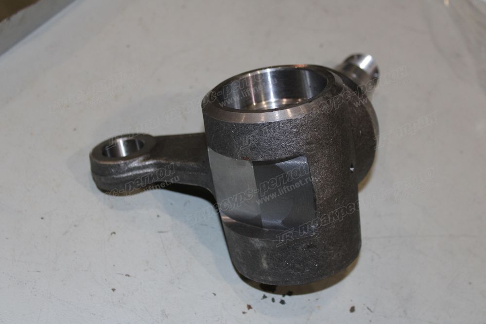 Кулак поворотный левый G27Z4-33311