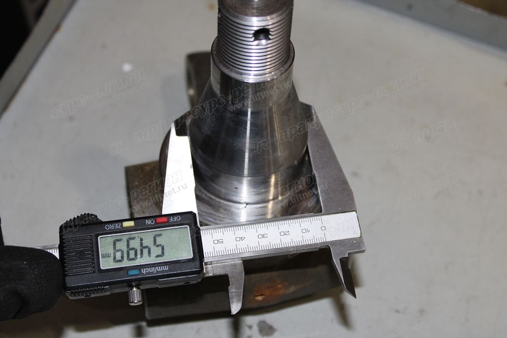 Кулак поворотный правый G27Z4-33301