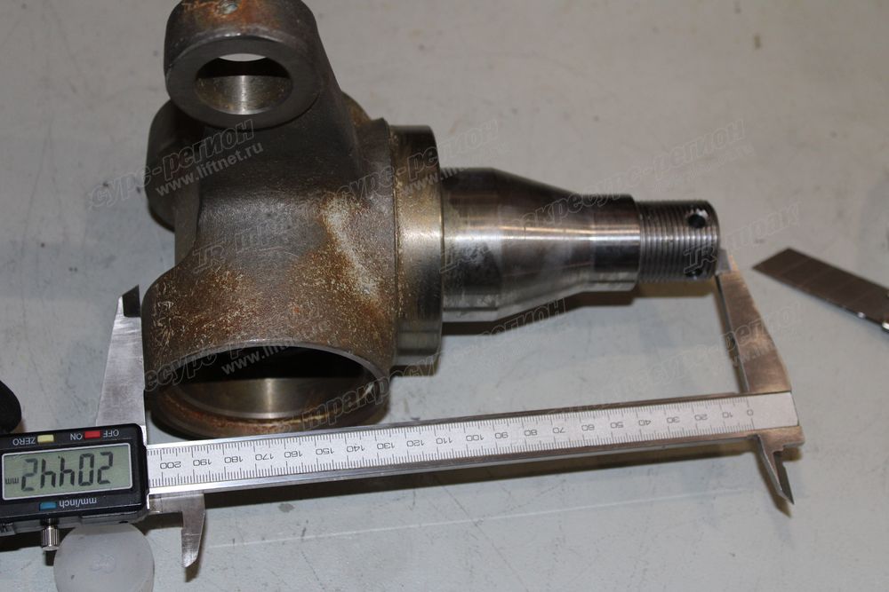 Кулак поворотный правый G27Z4-33301