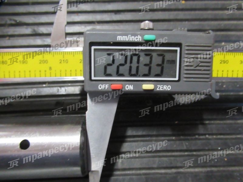 Ось кулака поворотного C0W01-22101