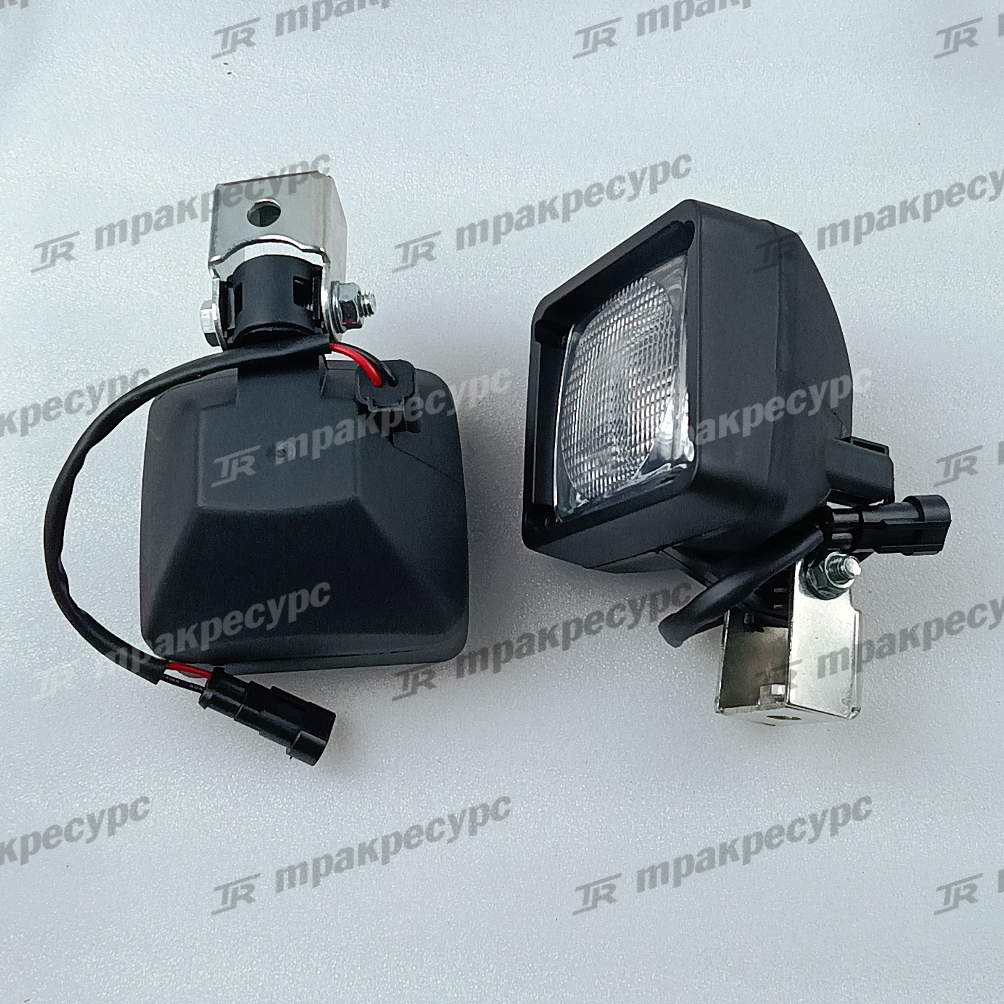 Фонарь задний 42B0330