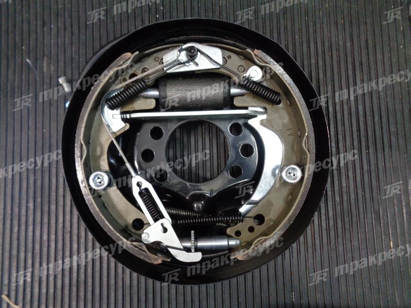 Сервотормоз правый 1.0-1.8R series; 3.0-3.8A series