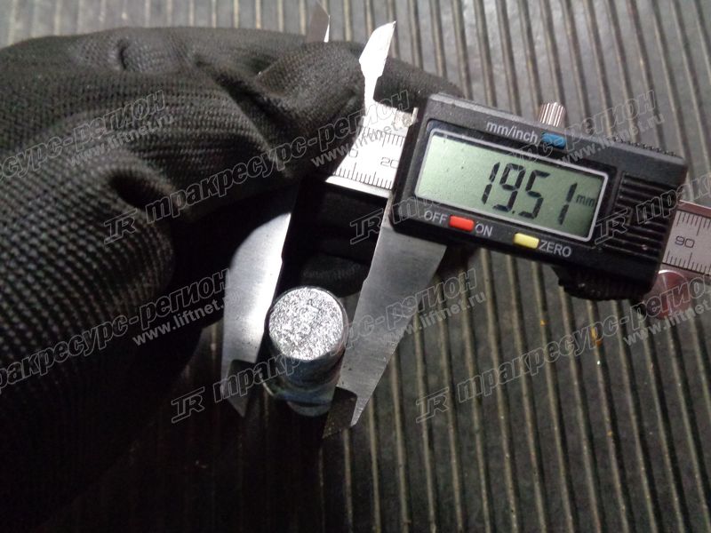 Шпилька+гайка ведущего моста HC CPCD50-70 R-series