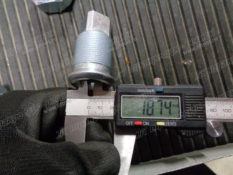 Шпилька+гайка ведущего моста HC CPCD50-70 R-series