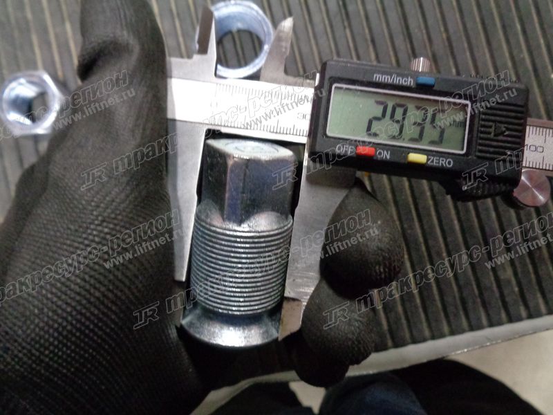 Шпилька+гайка ведущего моста HC CPCD50-70 R-series