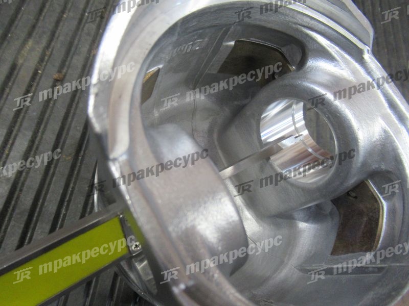 Поршень двигателя YM-129901-22081