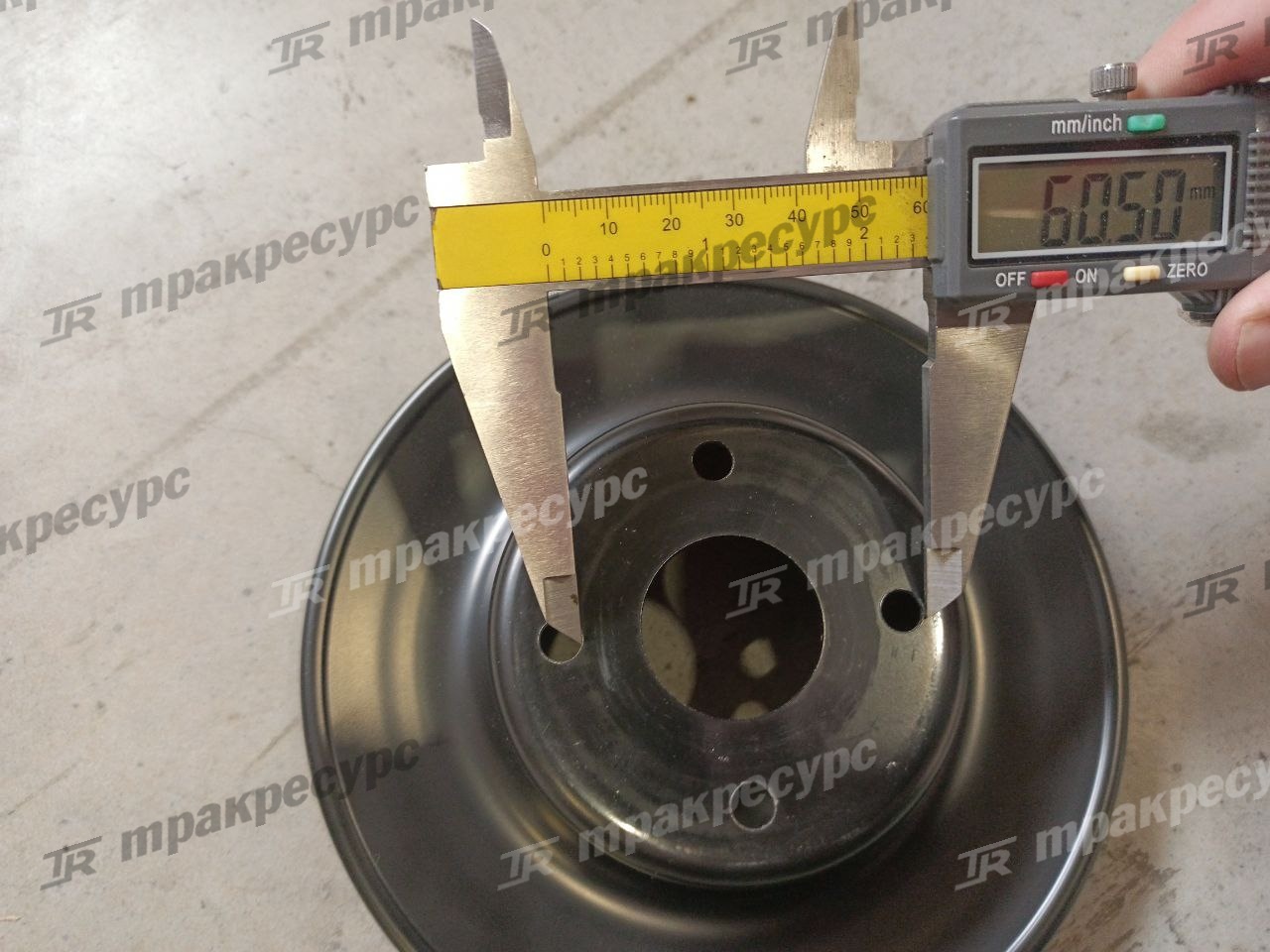 Шкив 21051-GW300