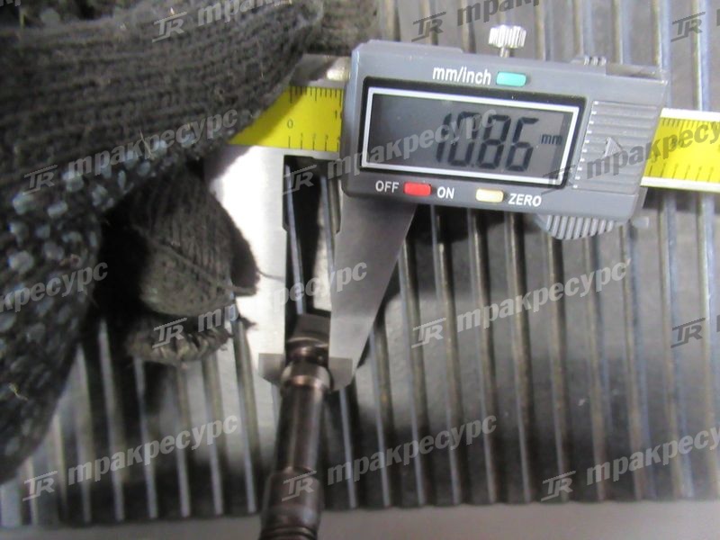 Болт 6102.04.11