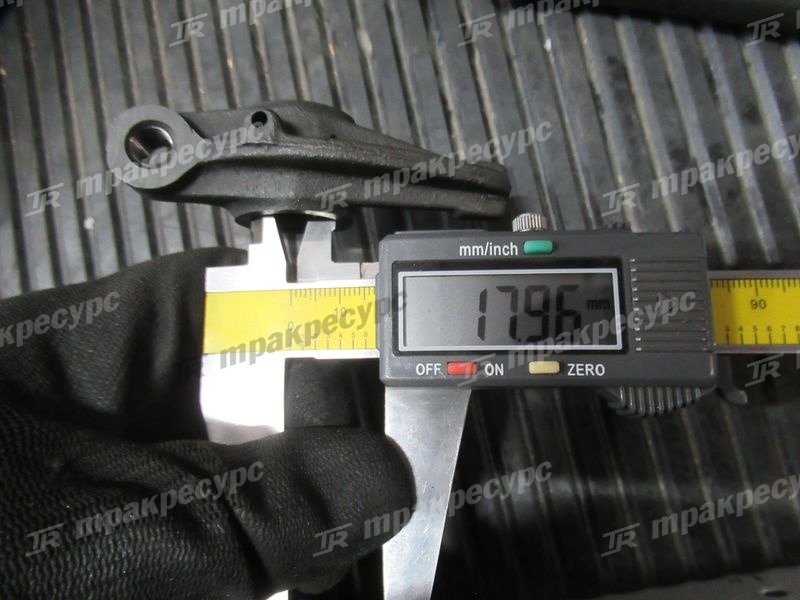 Толкатель 13811-78300-71