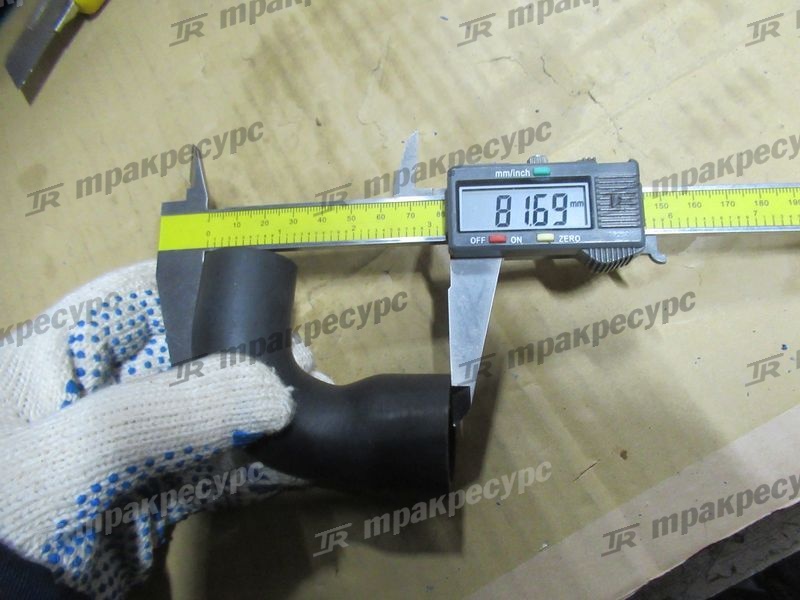 Патрубок 13032794