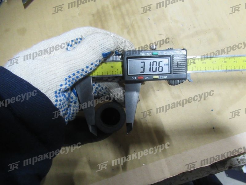 Патрубок 13032794