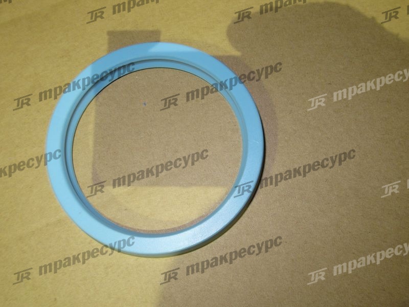 КБЧ цилиндра подъема стрелы 10C1083