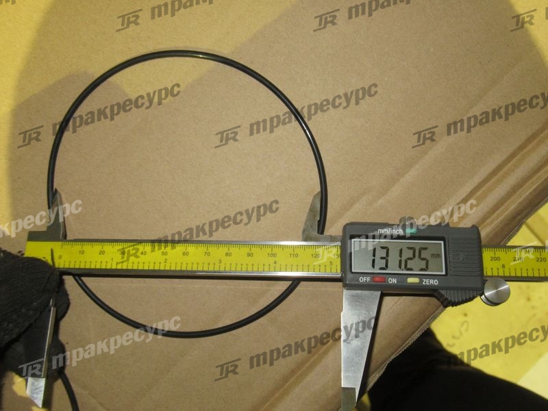 КБЧ цилиндра подъема стрелы 10C1083