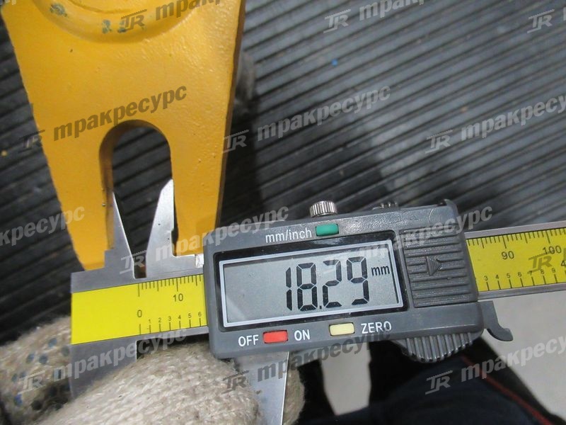 Палец 15D0192