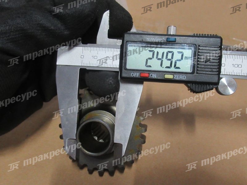 Шестерня 12353-GW300