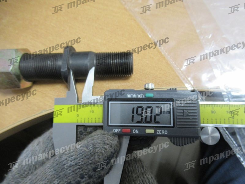 Шпилька в сборе XG932
