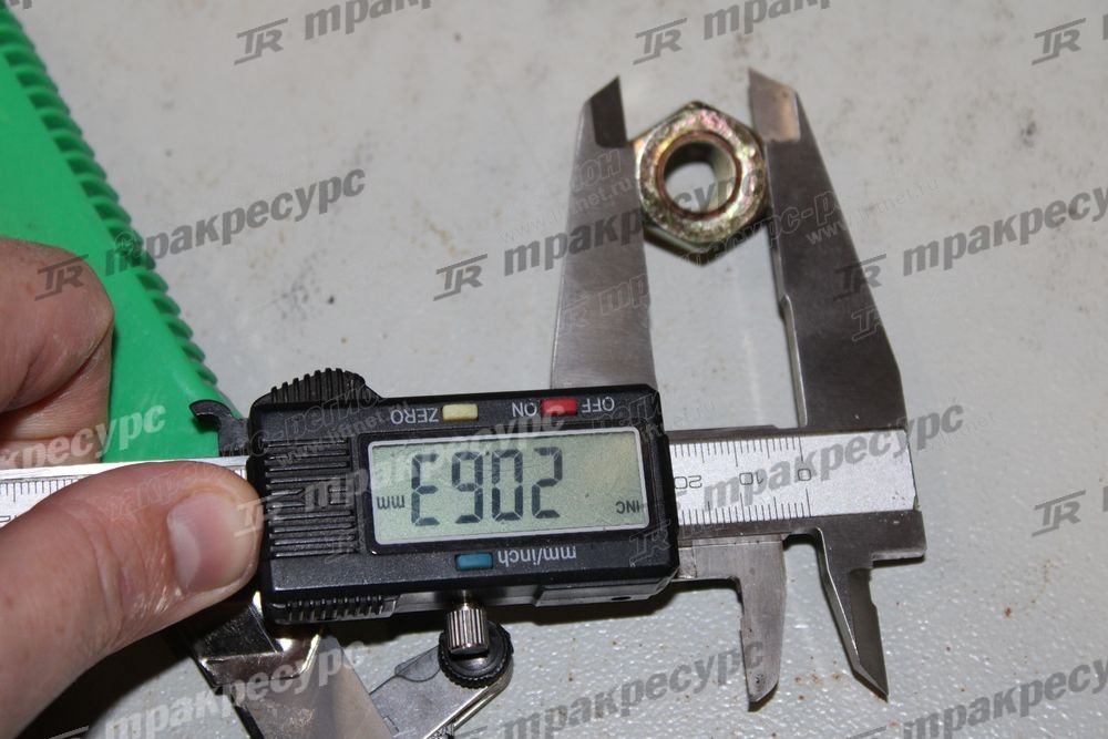 Болт 290074