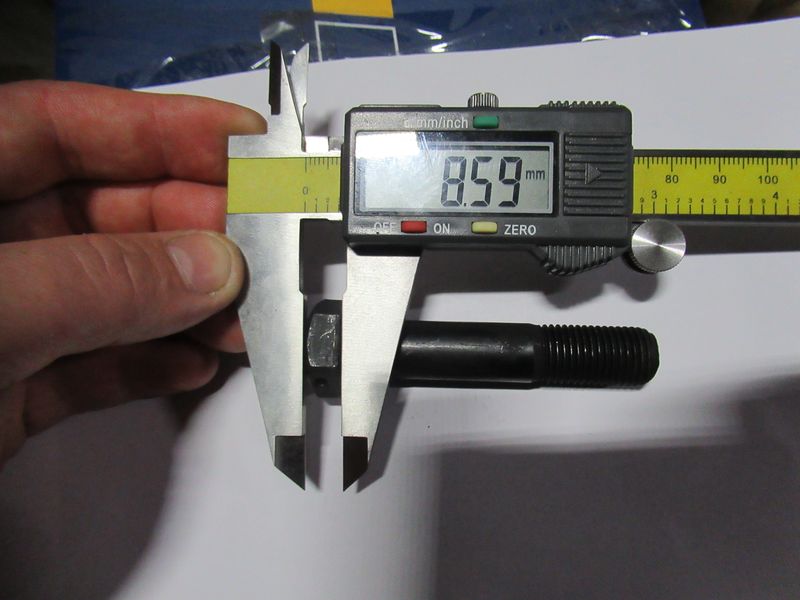 Болт 90106-88090