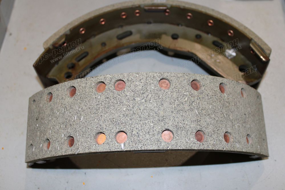 Колодка тормозная 47406-30553-71