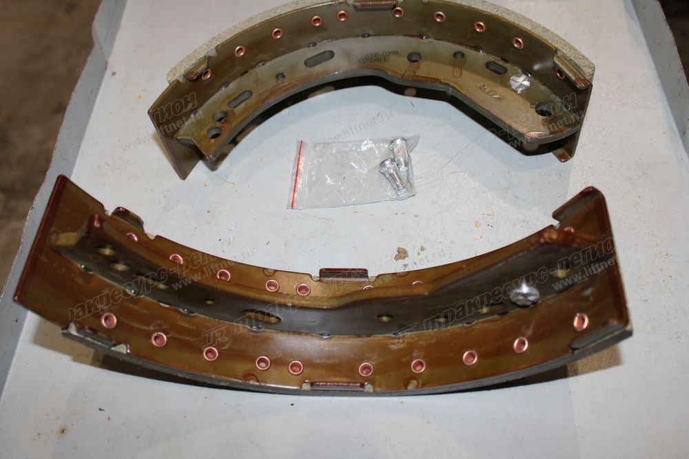 Колодка тормозная 47406-30553-71